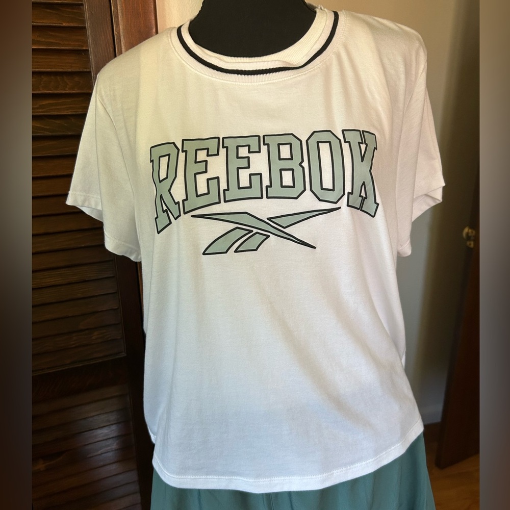 Reebok White Logo T-Shirt Size XL